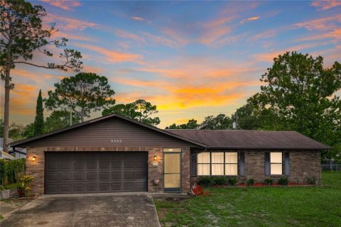 Villa ou maison à vendre à Edgewater, Floride: 3 chambres, 109.9 m2 № 1287452 - photo 1