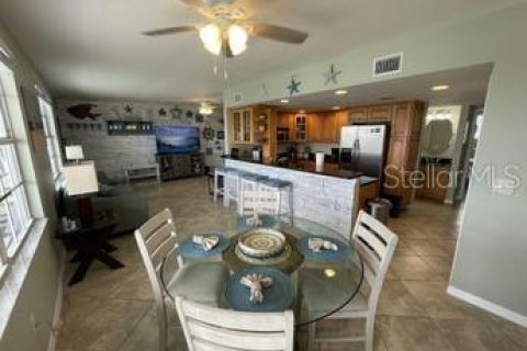 Copropriété à vendre à Clearwater, Floride: 2 chambres, 96.8 m2 № 1369685 - photo 12