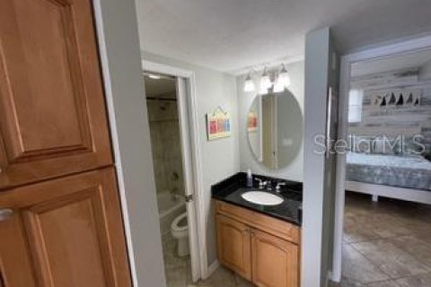 Copropriété à vendre à Clearwater, Floride: 2 chambres, 96.8 m2 № 1369685 - photo 7