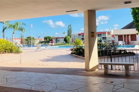 Copropriété à vendre à Sunrise, Floride: 1 chambre, 59.46 m2 № 1360638 - photo 29