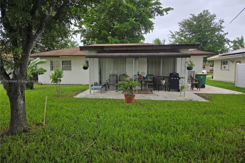 Casa en venta en Tamarac, Florida, 2 dormitorios, 107.77 m2 № 1408366 - foto 28