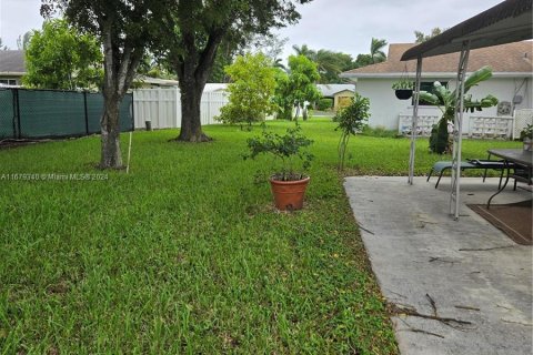 Casa en venta en Tamarac, Florida, 2 dormitorios, 107.77 m2 № 1408366 - foto 24