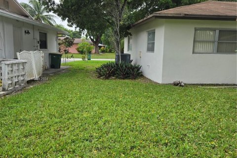 Casa en venta en Tamarac, Florida, 2 dormitorios, 107.77 m2 № 1408366 - foto 25