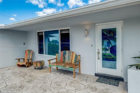 Casa en venta en Sunrise, Florida, 4 dormitorios, 142.79 m2 № 1147143 - foto 5