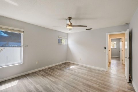 Casa en venta en Sunrise, Florida, 4 dormitorios, 142.79 m2 № 1147143 - foto 20