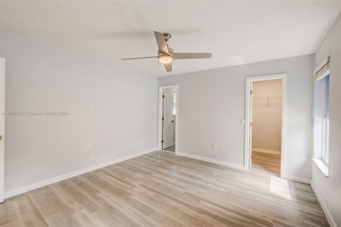 Casa en venta en Sunrise, Florida, 4 dormitorios, 142.79 m2 № 1147143 - foto 21