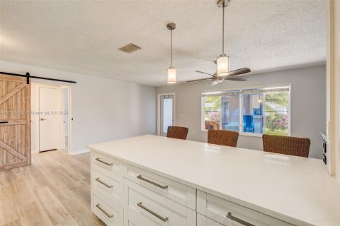 Casa en venta en Sunrise, Florida, 4 dormitorios, 142.79 m2 № 1147143 - foto 16