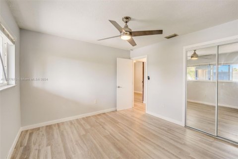 Casa en venta en Sunrise, Florida, 4 dormitorios, 142.79 m2 № 1147143 - foto 25