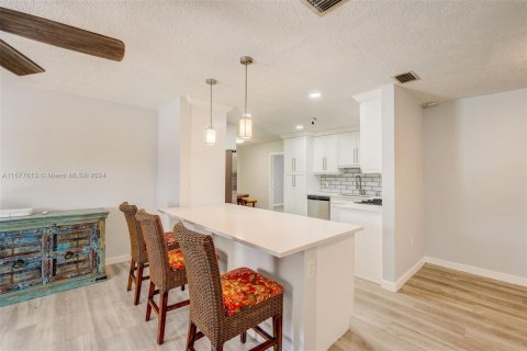 Casa en venta en Sunrise, Florida, 4 dormitorios, 142.79 m2 № 1147143 - foto 11