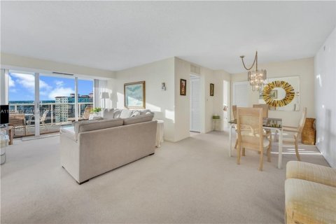 Copropriété à vendre à Fort Lauderdale, Floride: 2 chambres, 102.19 m2 № 1370831 - photo 16