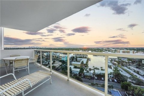 Copropriété à vendre à Fort Lauderdale, Floride: 2 chambres, 102.19 m2 № 1370831 - photo 28