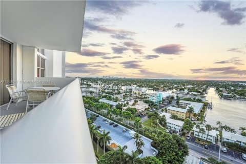 Copropriété à vendre à Fort Lauderdale, Floride: 2 chambres, 102.19 m2 № 1370831 - photo 29