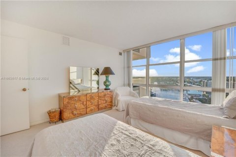 Condo in Fort Lauderdale, Florida, 2 bedrooms  № 1370831 - photo 24