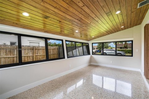 Casa en venta en Miami, Florida, 3 dormitorios, 127.74 m2 № 1370834 - foto 5