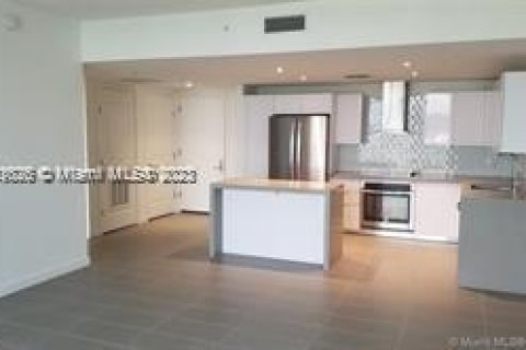 Condo in Miami, Florida, 2 bedrooms  № 781751 - photo 6