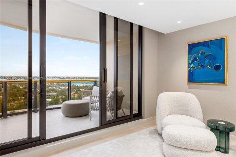 Condominio en venta en Bal Harbour, Florida, 4 dormitorios, 471.01 m2 № 1385580 - foto 26