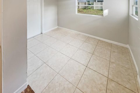 Casa en venta en Tampa, Florida, 4 dormitorios, 124.21 m2 № 1351337 - foto 9