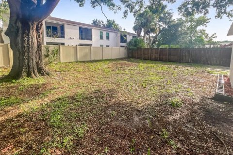 Casa en venta en Tampa, Florida, 4 dormitorios, 124.21 m2 № 1351337 - foto 14