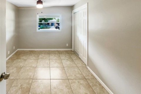 Casa en venta en Tampa, Florida, 4 dormitorios, 124.21 m2 № 1351337 - foto 11