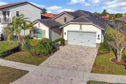 Casa en venta en Pembroke Pines, Florida, 3 dormitorios, 229.1 m2 № 825406 - foto 4