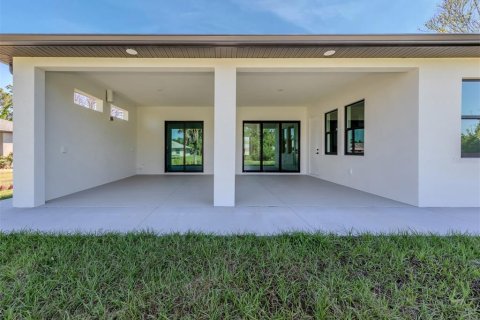 Villa ou maison à vendre à North Port, Floride: 4 chambres, 180.42 m2 № 1114687 - photo 7