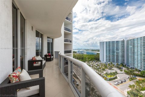 Condo in Sunny Isles Beach, Florida, 2 bedrooms  № 1116490 - photo 20