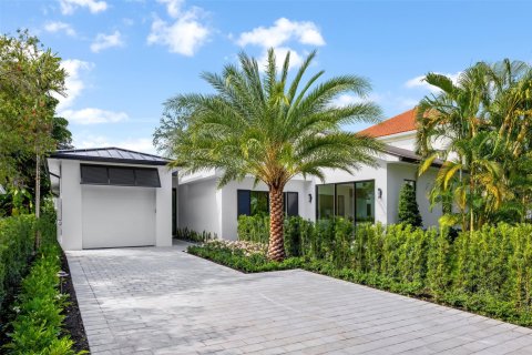 House in Fort Lauderdale, Florida 4 bedrooms, 276.11 sq.m. № 1185572 - photo 2