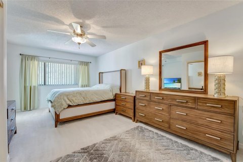 Condo in Casselberry, Florida, 3 bedrooms  № 1386417 - photo 16