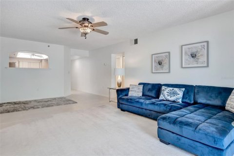 Condo in Casselberry, Florida, 3 bedrooms  № 1386417 - photo 10