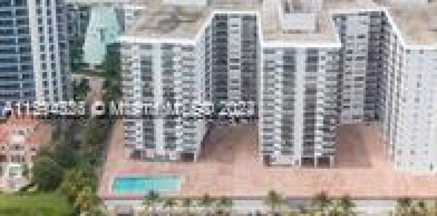 Condo à Miami Beach, Floride, 2 chambres  № 949682