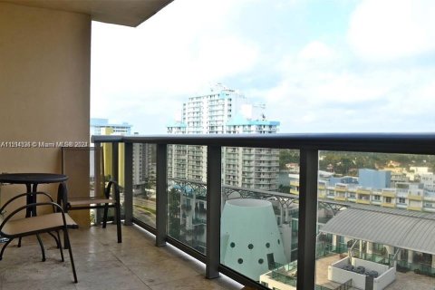 Copropriété à vendre à Miami Beach, Floride: 2 chambres, 119.84 m2 № 949682 - photo 18