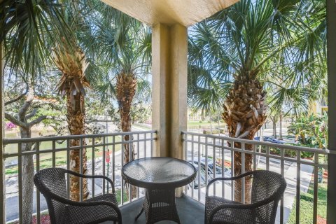 Condo in Palm Beach Gardens, Florida, 2 bedrooms  № 1141354 - photo 7