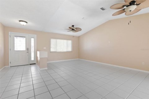 Villa ou maison à vendre à Palm Coast, Floride: 4 chambres, 185.53 m2 № 1349410 - photo 5