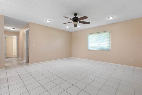 Casa en venta en Palm Coast, Florida, 4 dormitorios, 185.53 m2 № 1349410 - foto 19