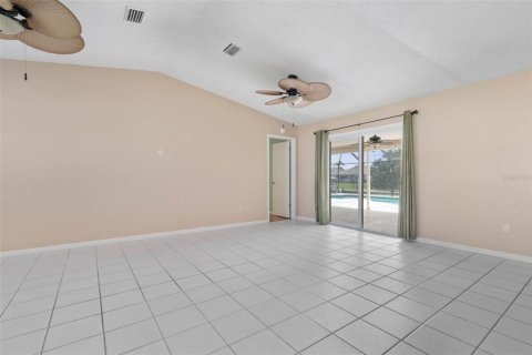 Villa ou maison à vendre à Palm Coast, Floride: 4 chambres, 185.53 m2 № 1349410 - photo 6