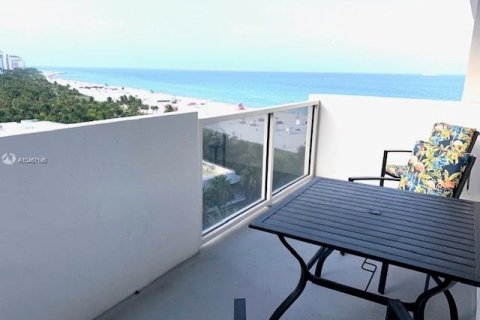 Condominio en alquiler en Miami Beach, Florida, 1 dormitorio, 49.24 m2 № 23133 - foto 11
