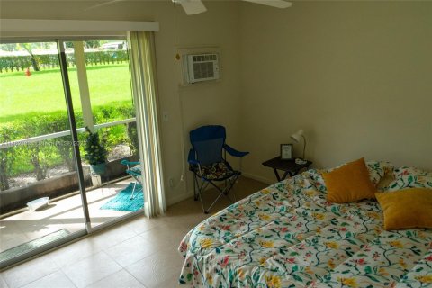 Condo in Boca Raton, Florida, 1 bedroom  № 780828 - photo 17