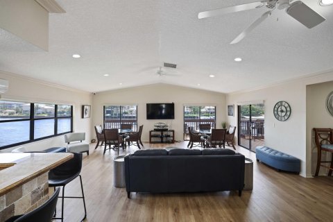 Condominio en venta en Hillsboro Beach, Florida, 2 dormitorios, 159.33 m2 № 1142400 - foto 3