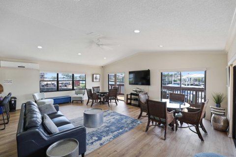 Condominio en venta en Hillsboro Beach, Florida, 2 dormitorios, 159.33 m2 № 1142400 - foto 2