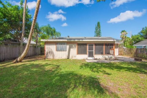 Villa ou maison à vendre à Stuart, Floride: 4 chambres, 128.21 m2 № 1185427 - photo 7