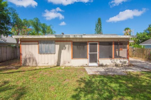 Villa ou maison à vendre à Stuart, Floride: 4 chambres, 128.21 m2 № 1185427 - photo 8