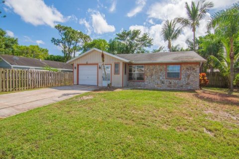 Villa ou maison à vendre à Stuart, Floride: 4 chambres, 128.21 m2 № 1185427 - photo 3