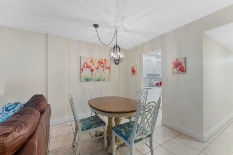 Copropriété à vendre à Lauderdale Lakes, Floride: 2 chambres, 89.19 m2 № 1188722 - photo 14