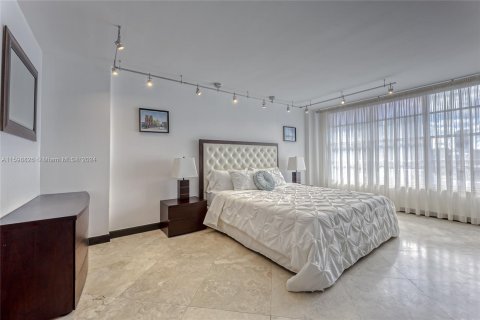 Copropriété à vendre à Hollywood, Floride: 2 chambres, 144.28 m2 № 1207236 - photo 10