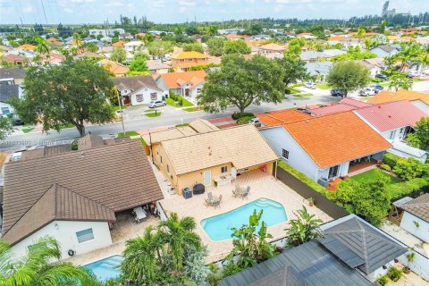 Villa ou maison à vendre à Miami, Floride: 3 chambres, 143.35 m2 № 1294487 - photo 30