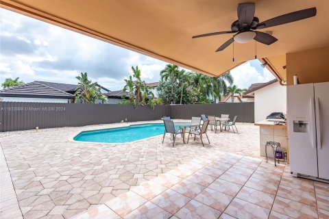 Casa en venta en Miami, Florida, 3 dormitorios, 143.35 m2 № 1294487 - foto 8