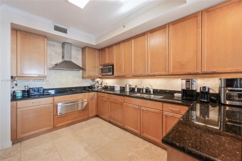 Condo in Aventura, Florida, 4 bedrooms  № 1209569 - photo 9