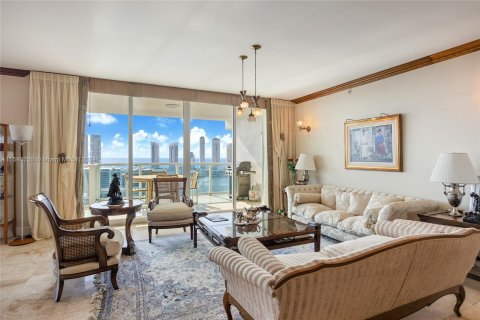 Condominio en venta en Aventura, Florida, 4 dormitorios, 336.31 m2 № 1209569 - foto 8