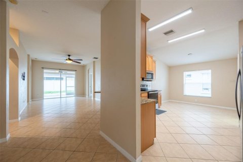 House in Tampa, Florida 4 bedrooms, 202.9 sq.m. № 958117 - photo 6