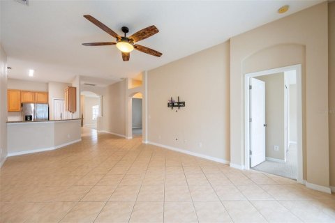 House in Tampa, Florida 4 bedrooms, 202.9 sq.m. № 958117 - photo 10